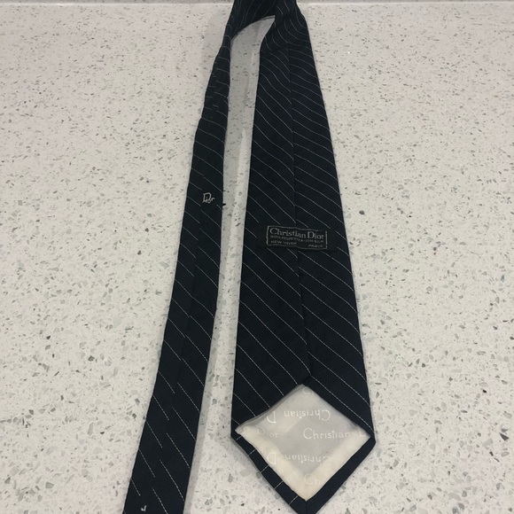 Sold - Picture 4 of 6